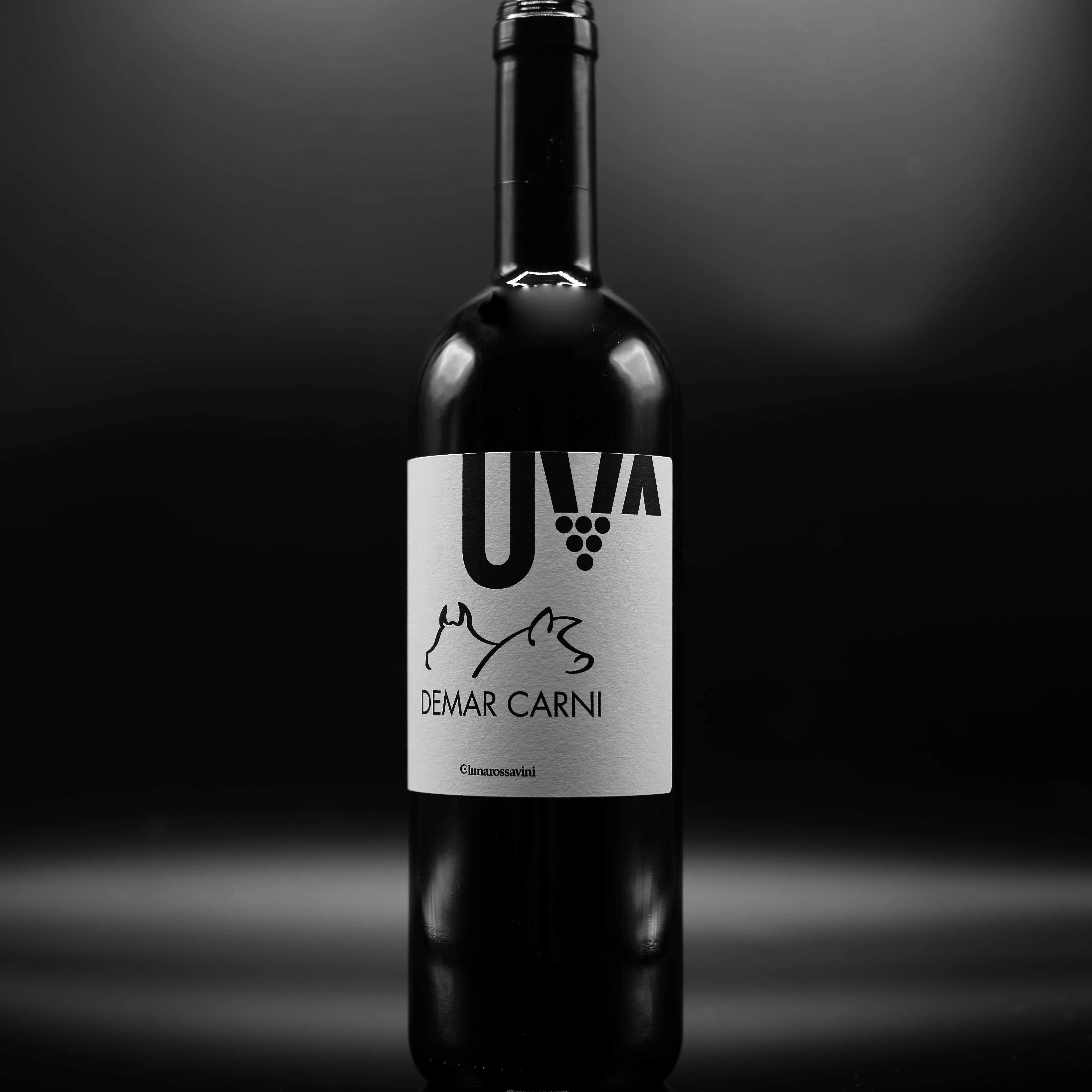 Bottiglia del vino UVA Demar Carni